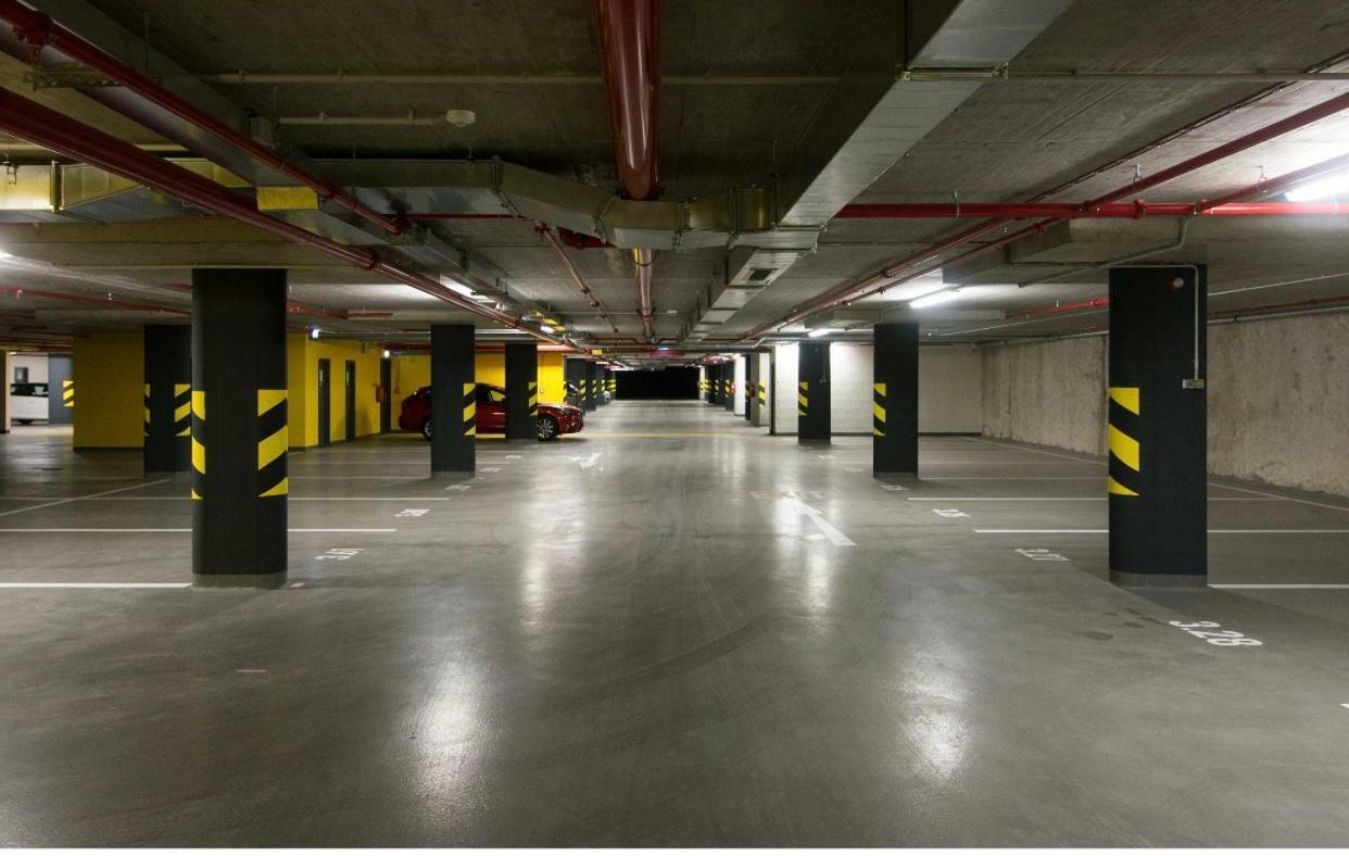 Free Parking In Garage Karolina Plazza, New Cosy Studio With All You Need Prague Ngoại thất bức ảnh